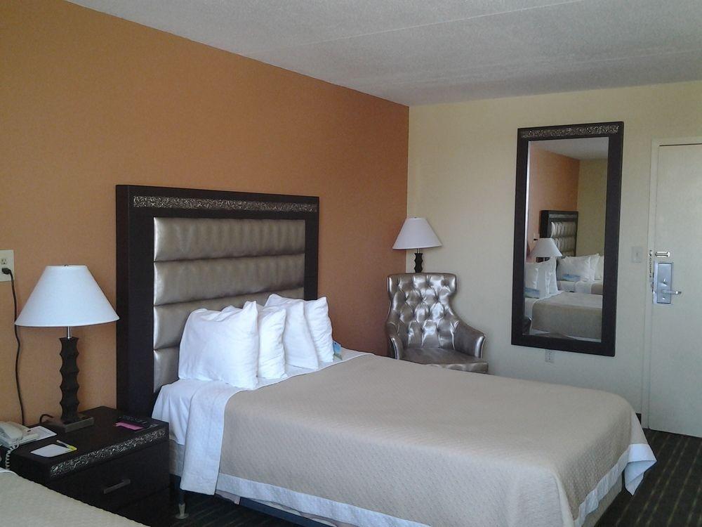 Hotel Express - Minneapolis West - By Ihg 3*