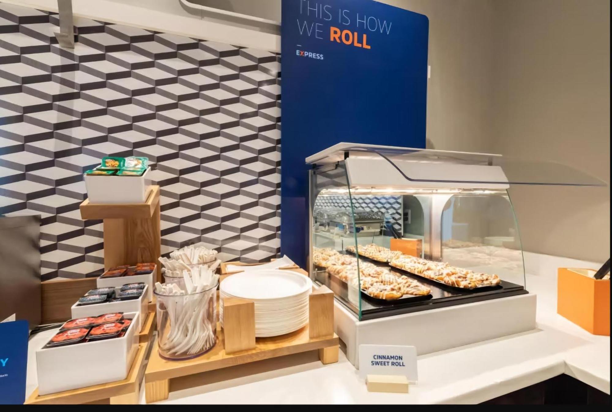 Hotel Express - Minneapolis West - By Ihg Plymouth